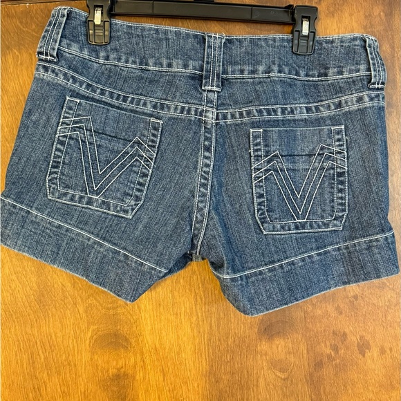 Mossimo jean shorts size 13 - Picture 2 of 5